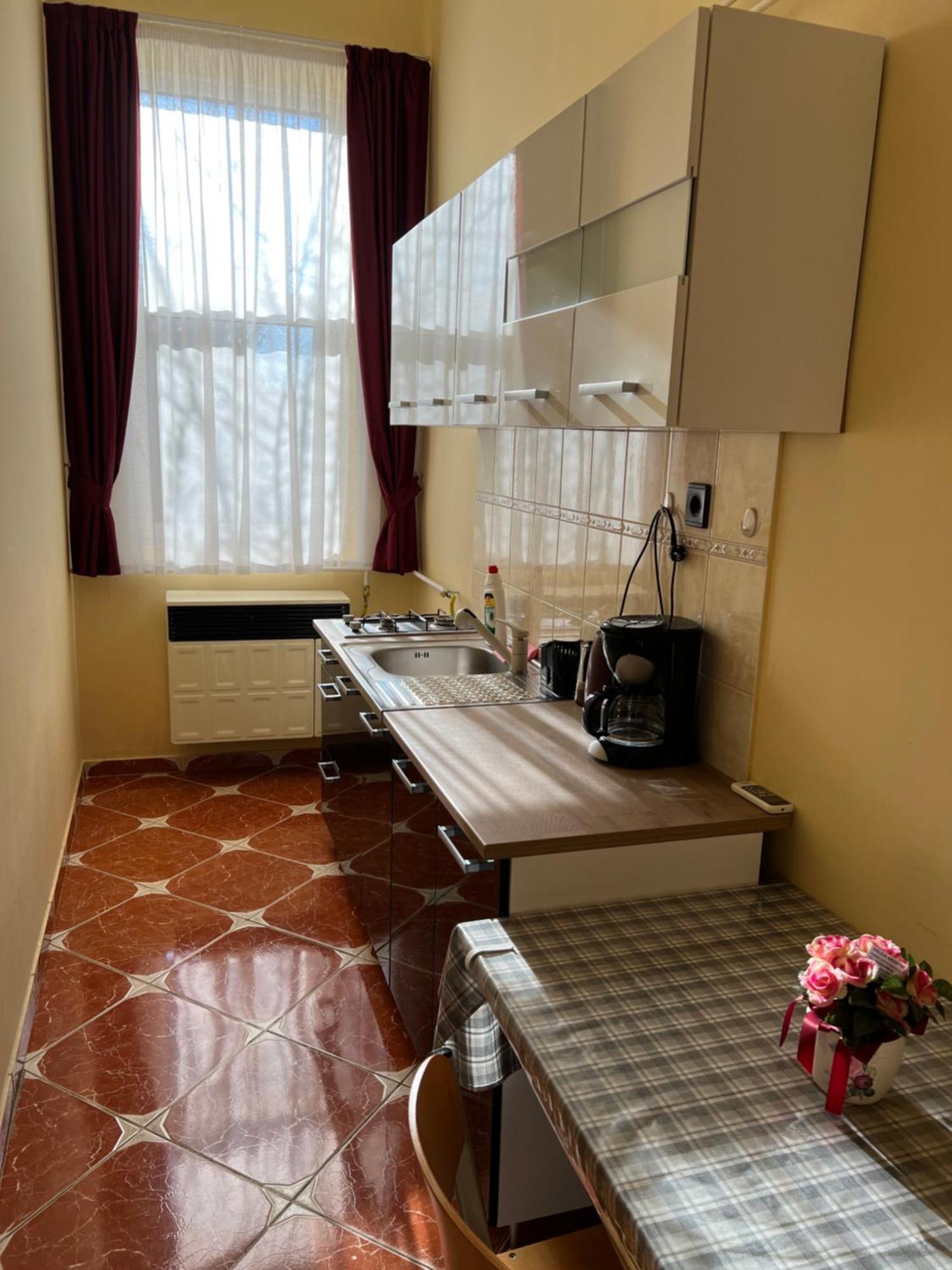 Helga Apartman Makó Exterior foto