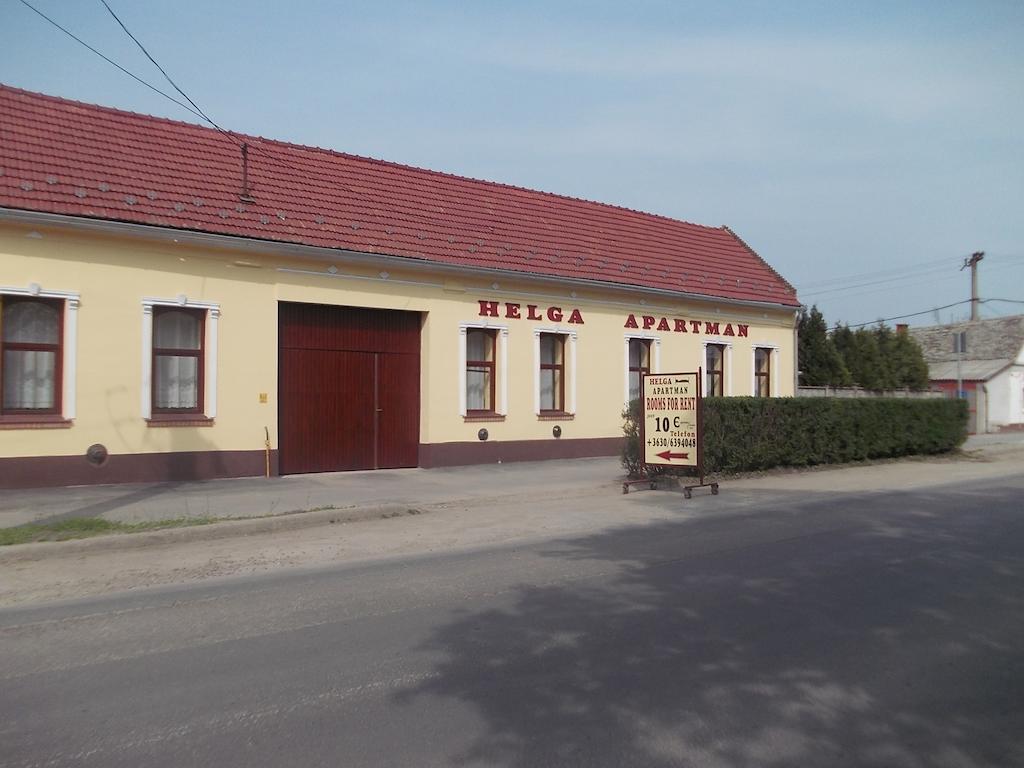 Helga Apartman Makó Exterior foto